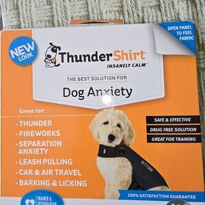 Thundershirt Dog Anxiety Vest in Orange and Black